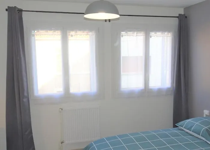 Grand T3/t4 Proche Des Berges Du Cher Appartement Montluçon